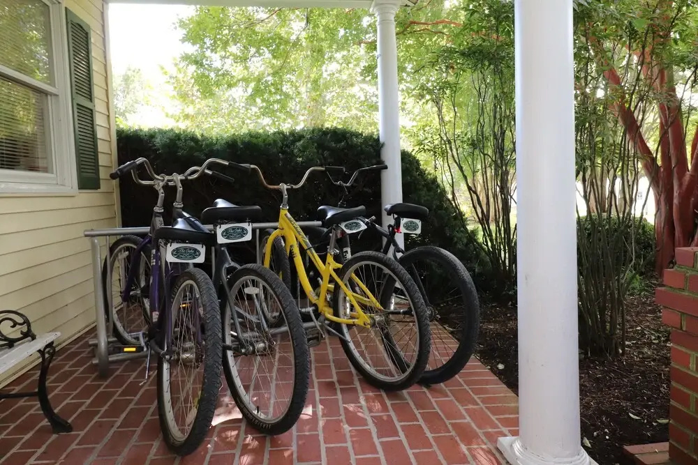 The Oaks Waterfront Hotel
