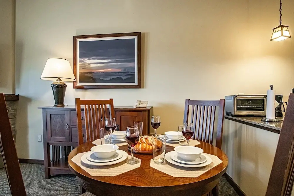 Soaring Eagle 414, Studio