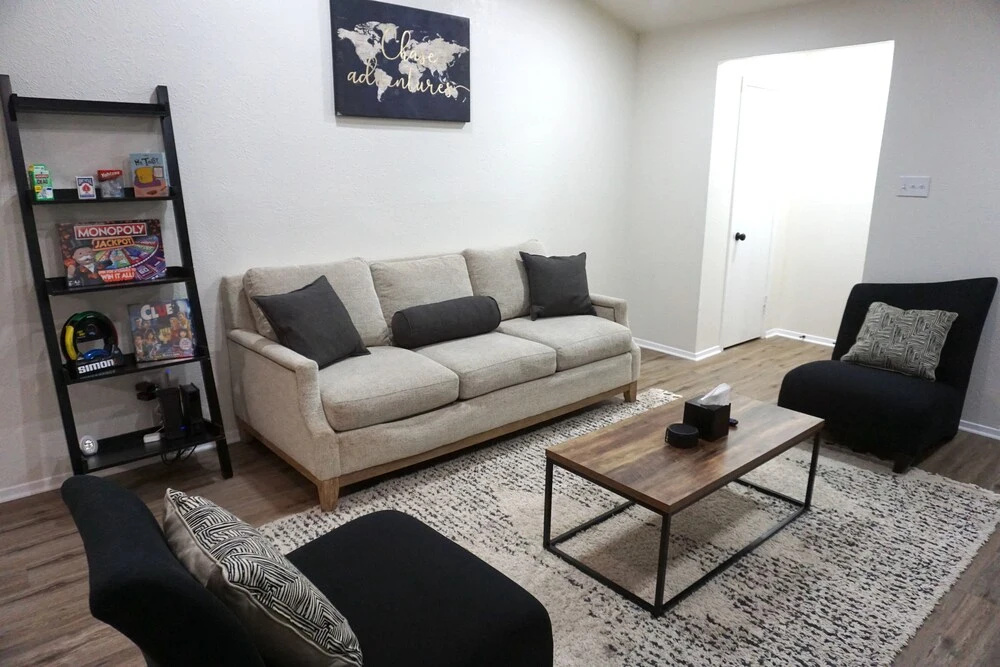 Newly Updated Cozy Home