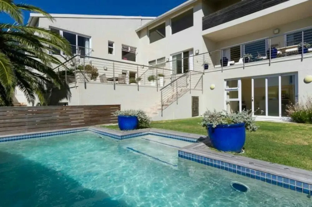 Camps Bay - Independent Studio Flat