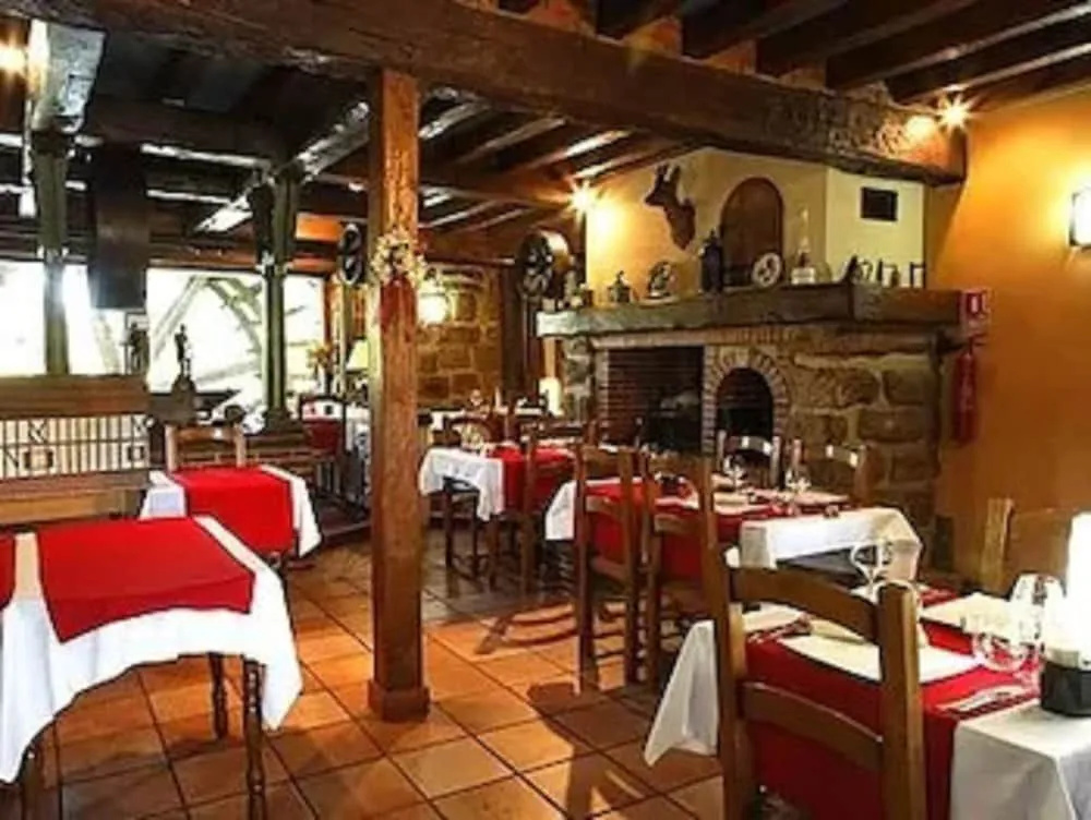 Logis - Hôtel & Restaurant Moulin Des Forges