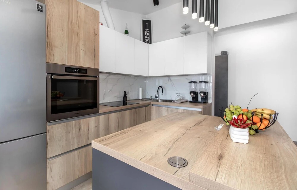 Nice Apartment in Crikvenica With Wifi and 2 Bedrooms
