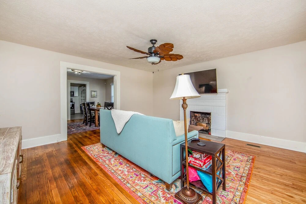 The Broadfoot Bungalow