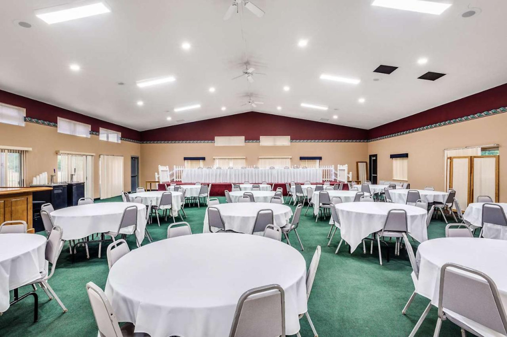 Comfort Inn & Suites New Lisbon
