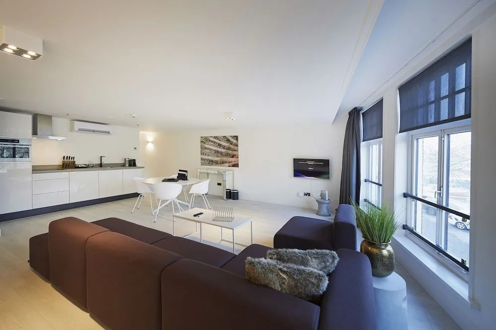 "DE BANK" - Hotel Apartments