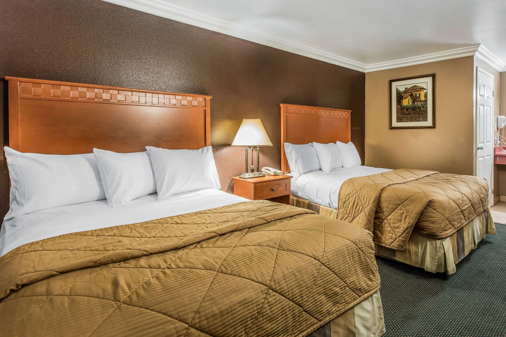 Rodeway Inn Ventura Midtown