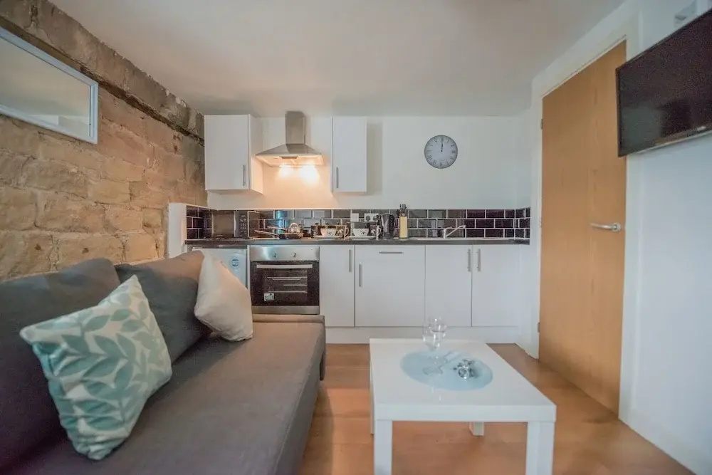 Kirkstall Bridge Apartments - 26