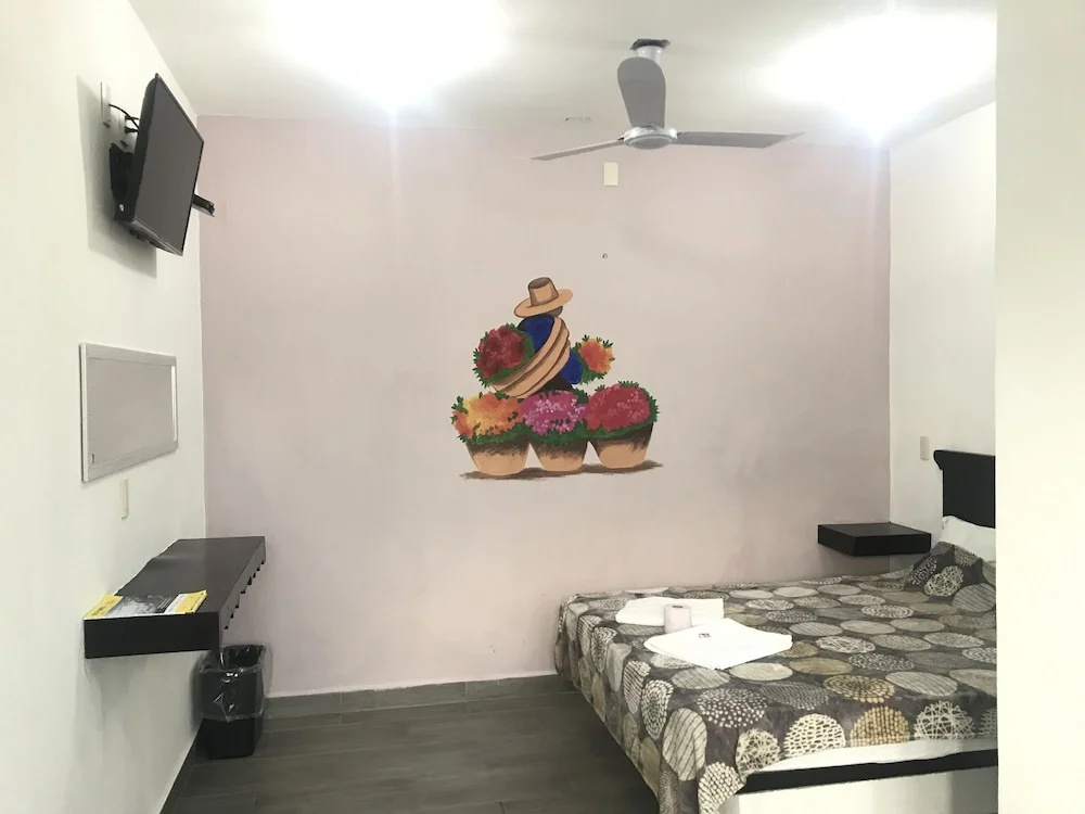 HOTEL LOS PINOS CENTRO