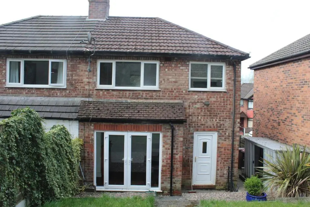 Cosy 3 bedroom house in quiet residential area