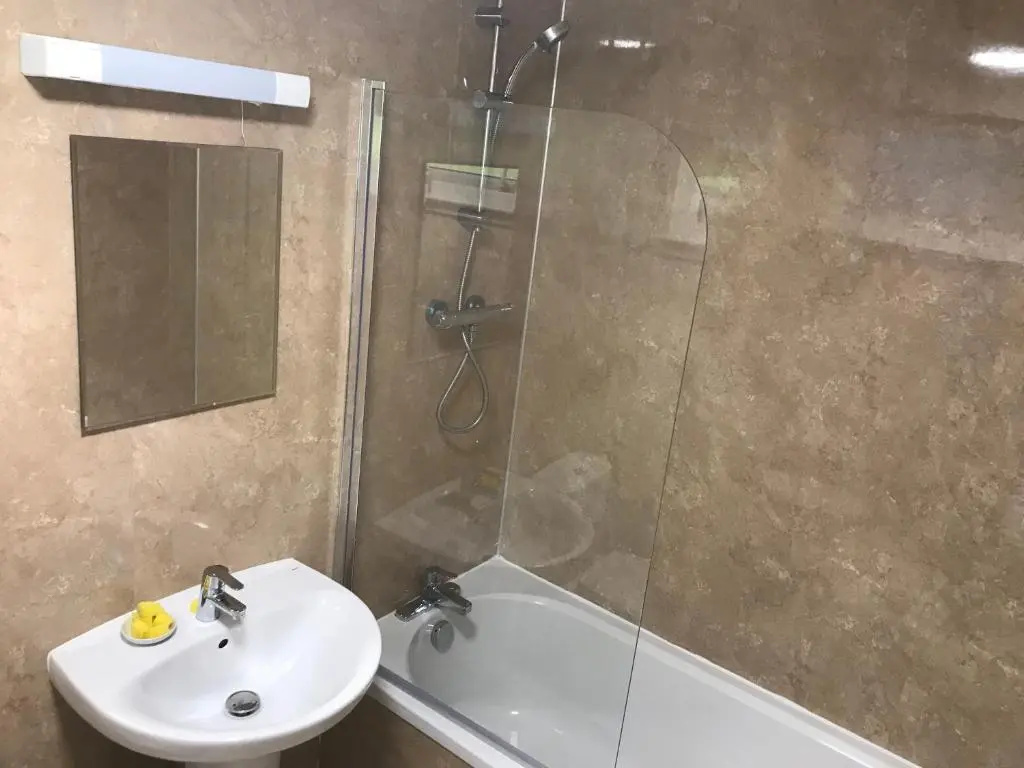Conaglen, one bedroom apartment with stunning views.