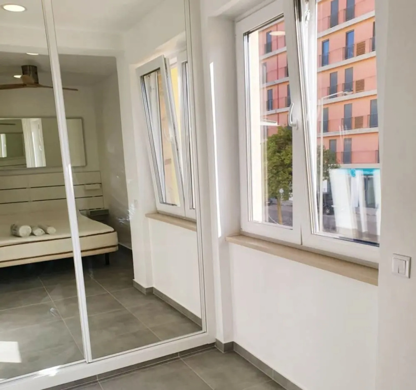 Lagos Marina and Promenade View Apartment Central