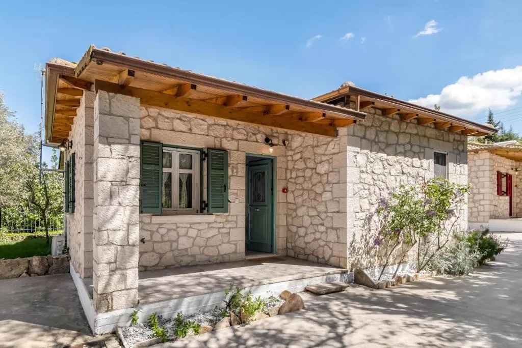 Apanema Mindfulness Villas Resort with Fast WiFi, Pool, Sauna, Massage