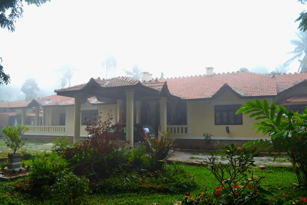 SaffronStays Calamondinn Bungalow - 5BR Colonial Heritage Home within Coffee Plantation in Coorg
