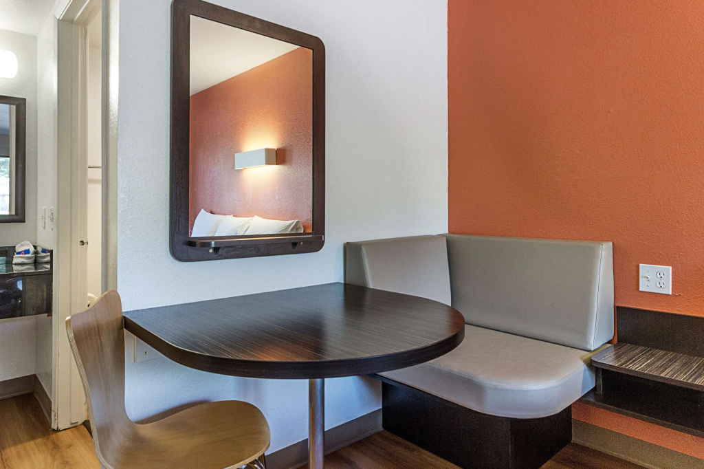 Motel 6-Fresno, CA