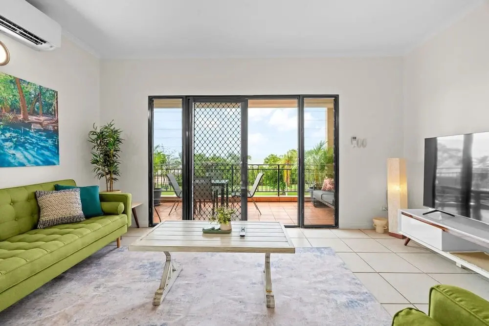 Zen Emerald Shore Seaview - Balcony - Sunset View