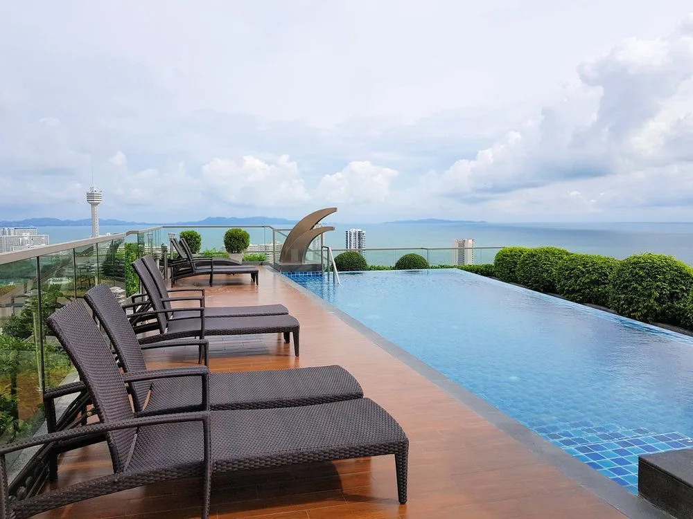 The Peak 1BR-1708 by Pattaya Holiday