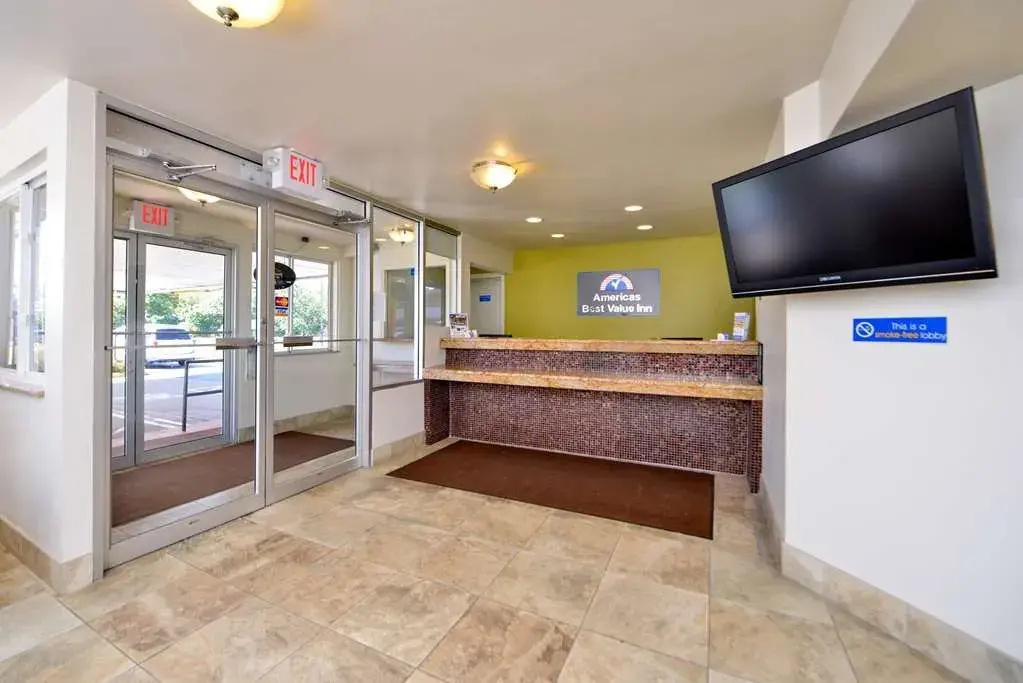 America's Best Value Inn & Suites-Cypress Tree Inn