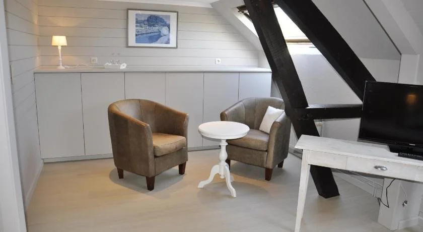 Logis Hotel Restaurant la Hutte Lurette