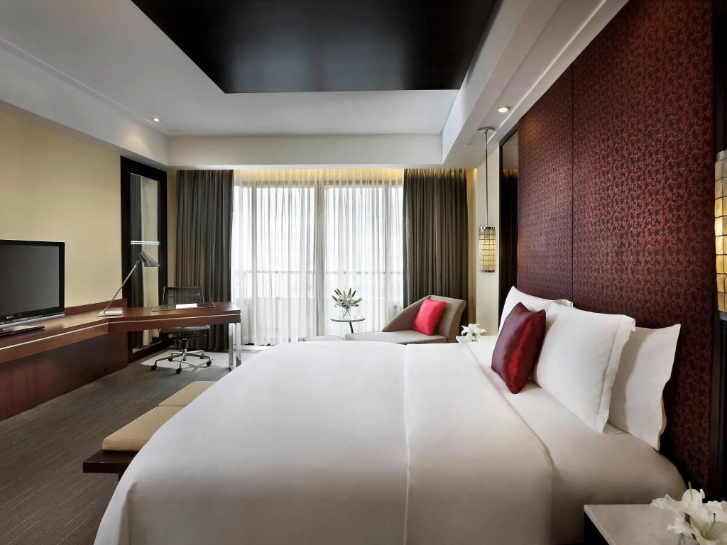 Sofitel Philippine Plaza Manila