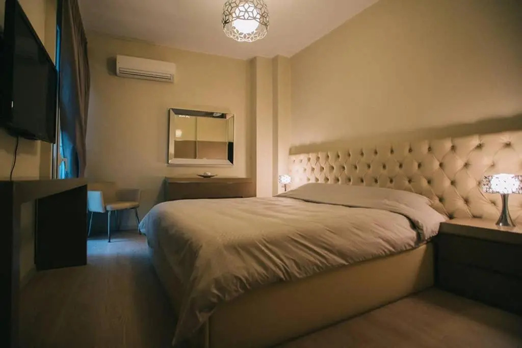 A Stylish Apartment In The Center Of Kastoria