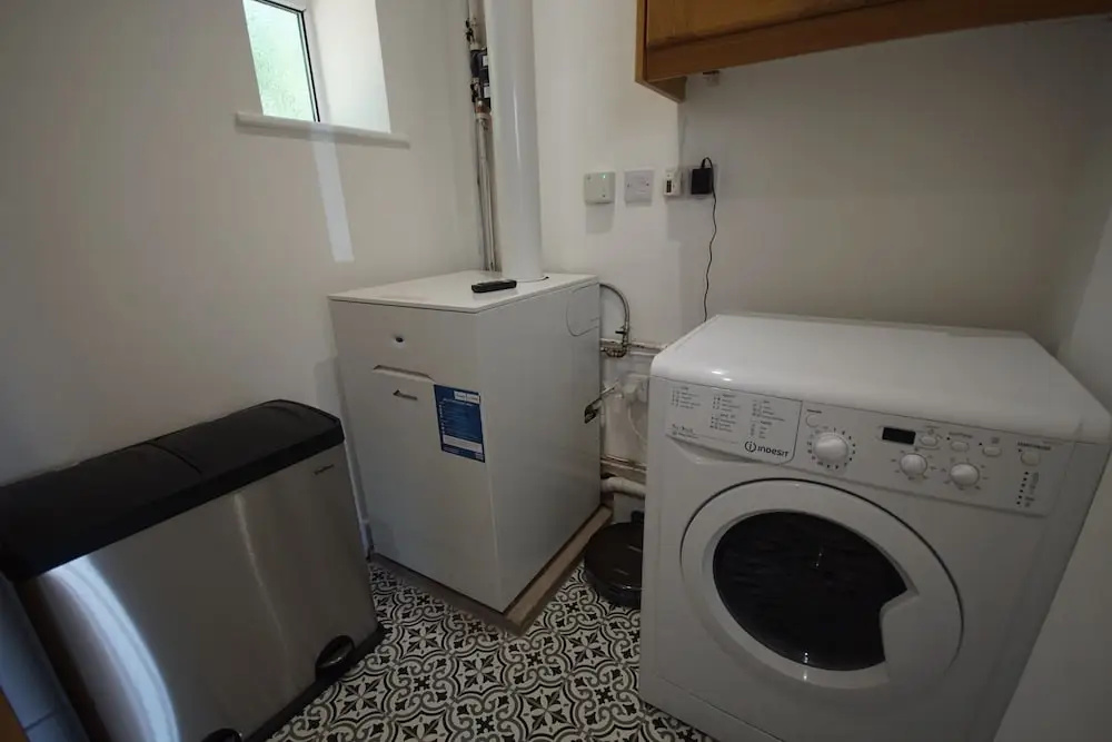 Vale View - Sleeps 6 - Pets Ok - Garden - Parking