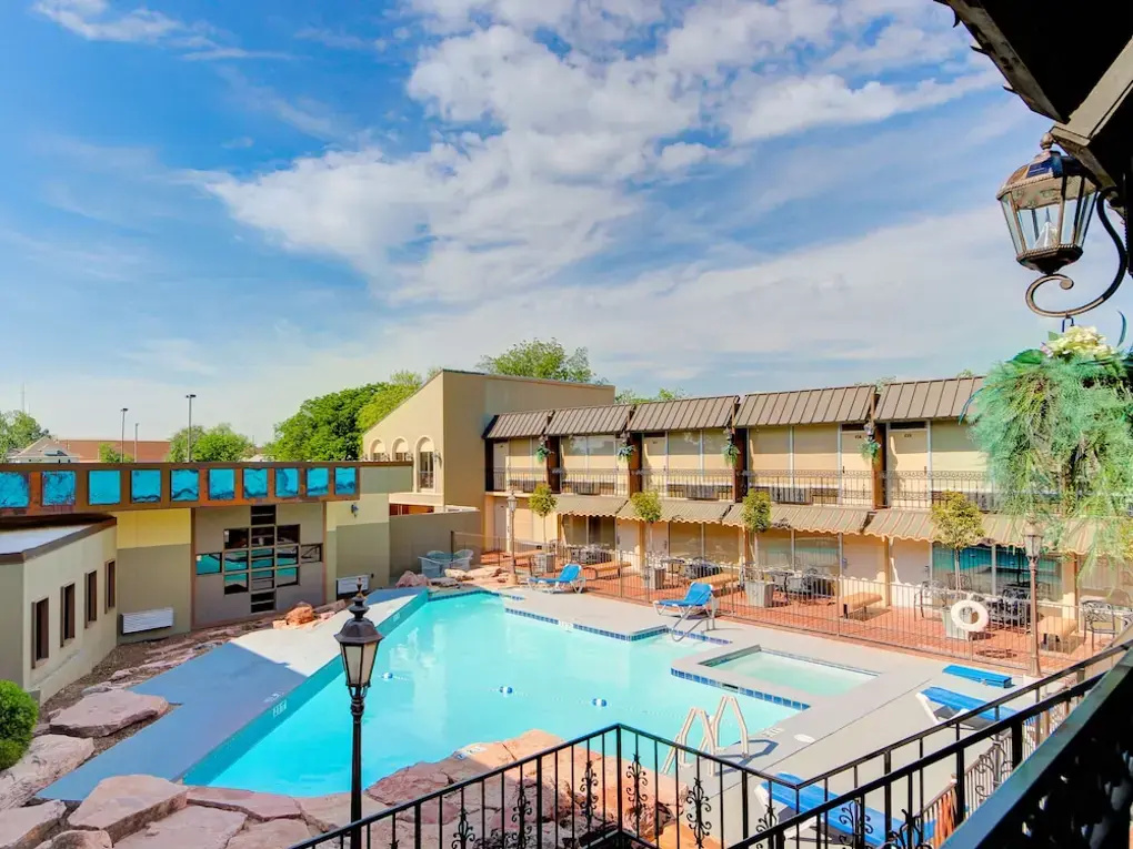 Western Inn and Suites