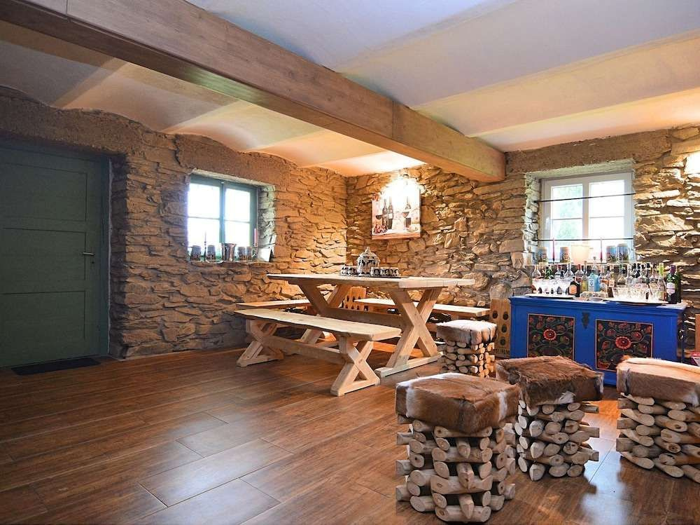 Spacious Villa near Forest in Buchet