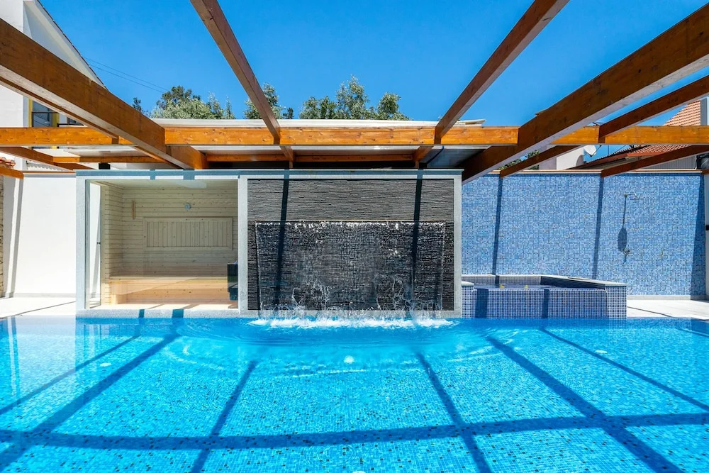 Hideaway Luxury Family Villa