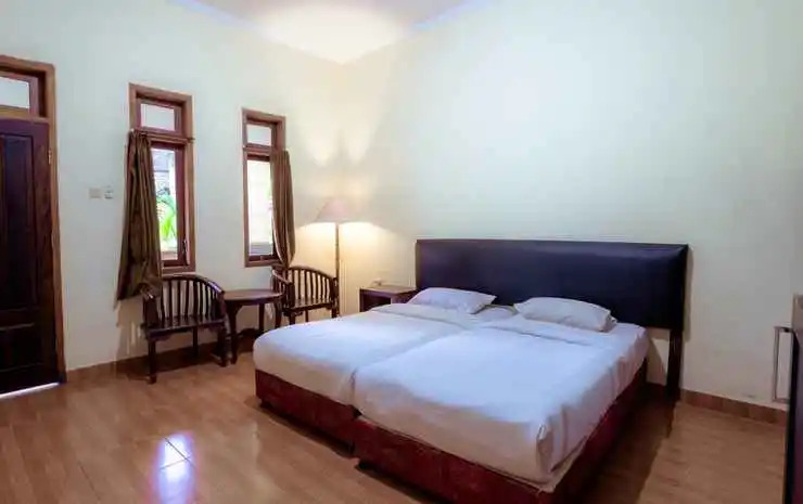 Hotel Mahkota Plengkung by ecommerceloka