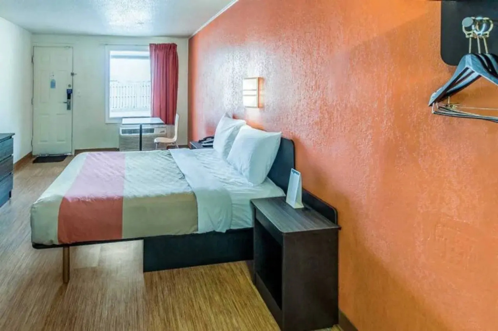 Motel 6 Kalamazoo