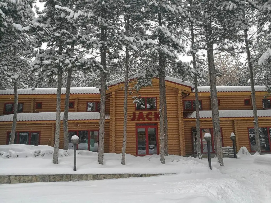 Jack Family Hotel