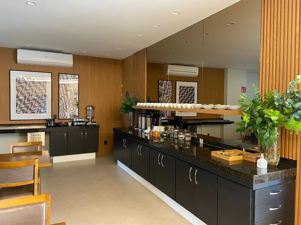 Morada Inn Hotel