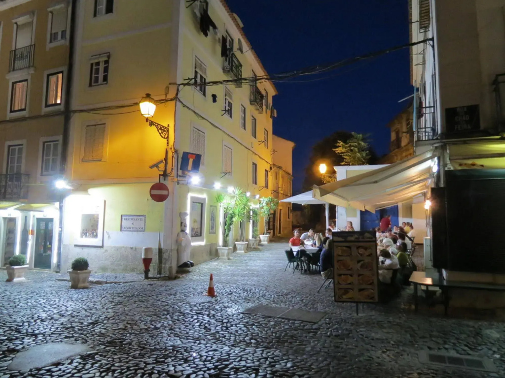 Castle Inn Lisbon Apartments