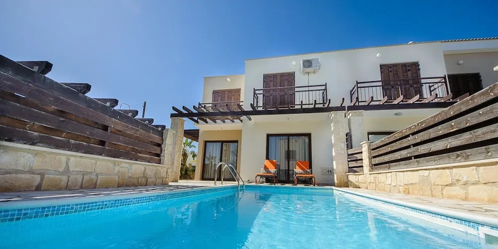 Rent Private Villa 010