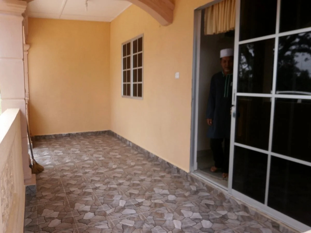 Zainal Homestay