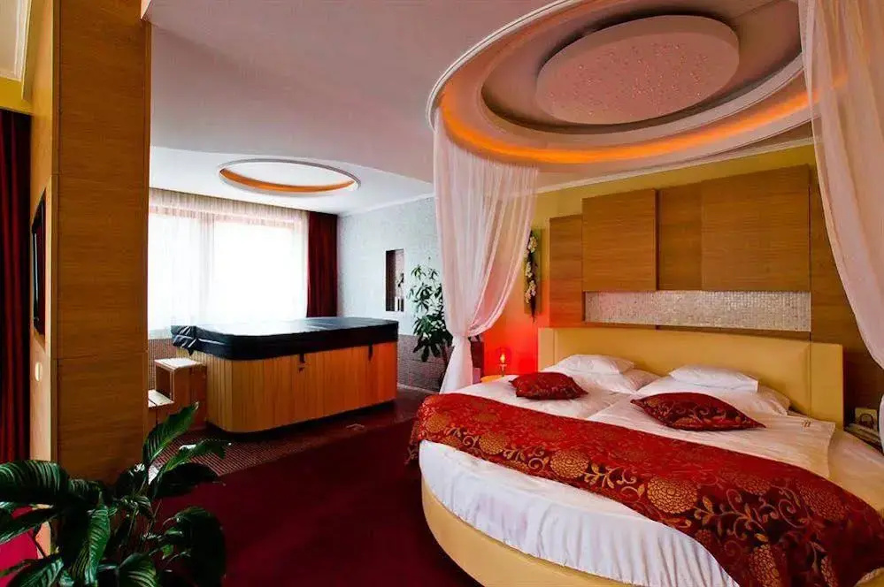 Erdőspuszta Club Hotel