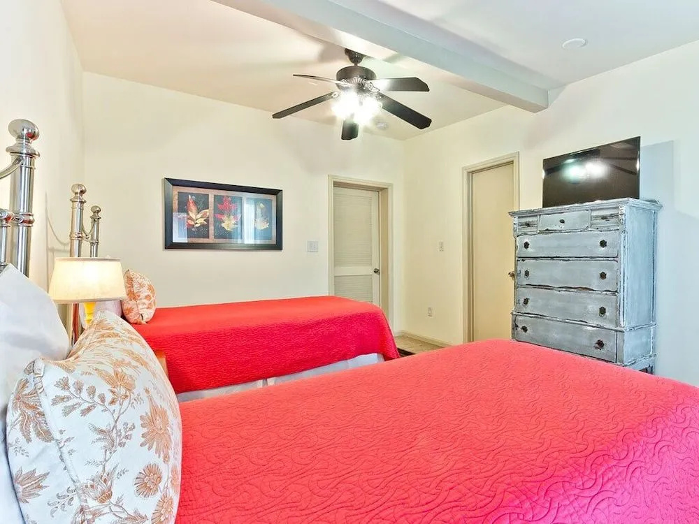 Frogtown Cottage by Tybee Vacation Rentals