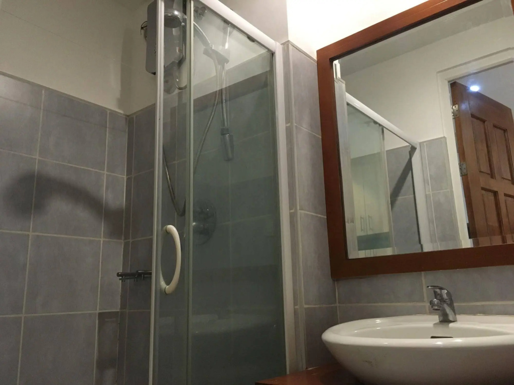 Premiere Haven MOA Staycation