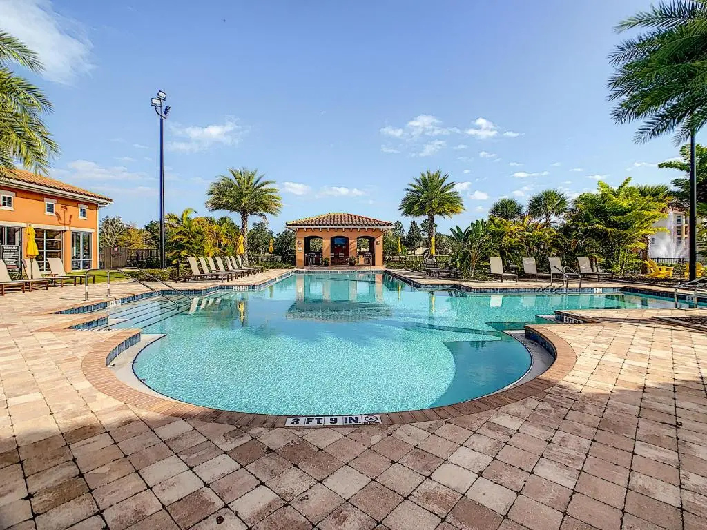 Perfect and Close to Disney!