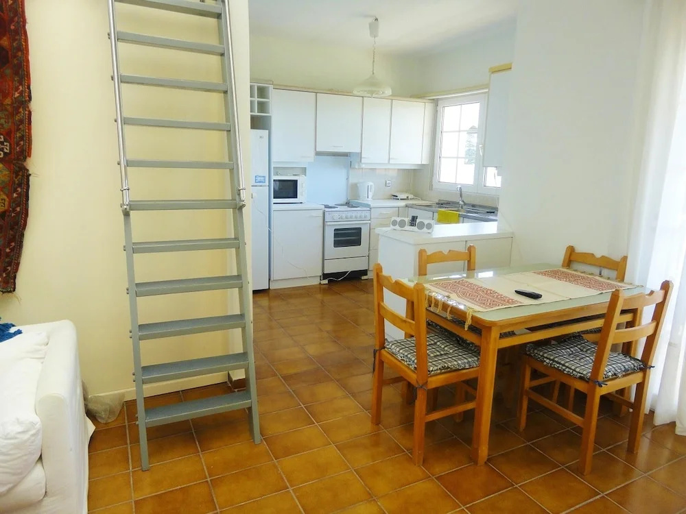 House With one Bedroom in Anavissos, With Enclosed Garden and Wifi