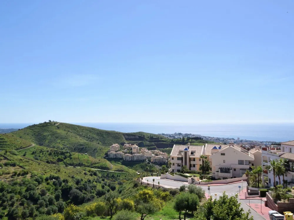 Lux and Modern Apartment With sea Views and Large Terrace