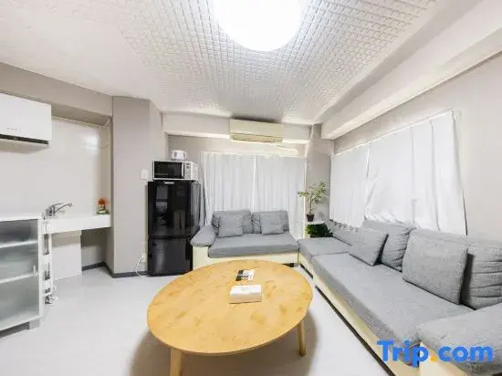 Roppongi 3min Walk, Shinjuku 10min,Shibuya 15min, Tokyo Tower 58sqm for 6