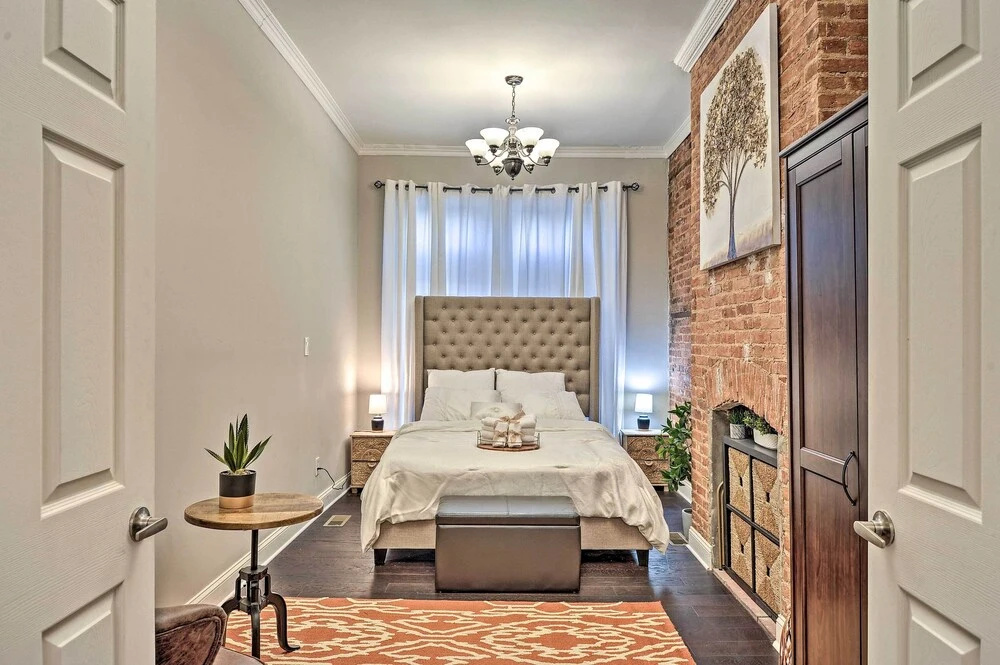 Chic Baltimore Apartment: 2 Mi to Downtown!