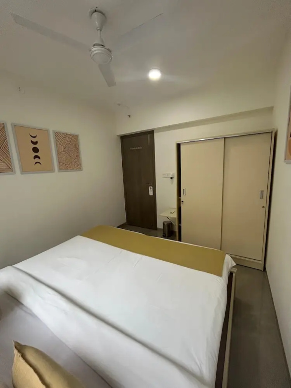Z Bliss Suites