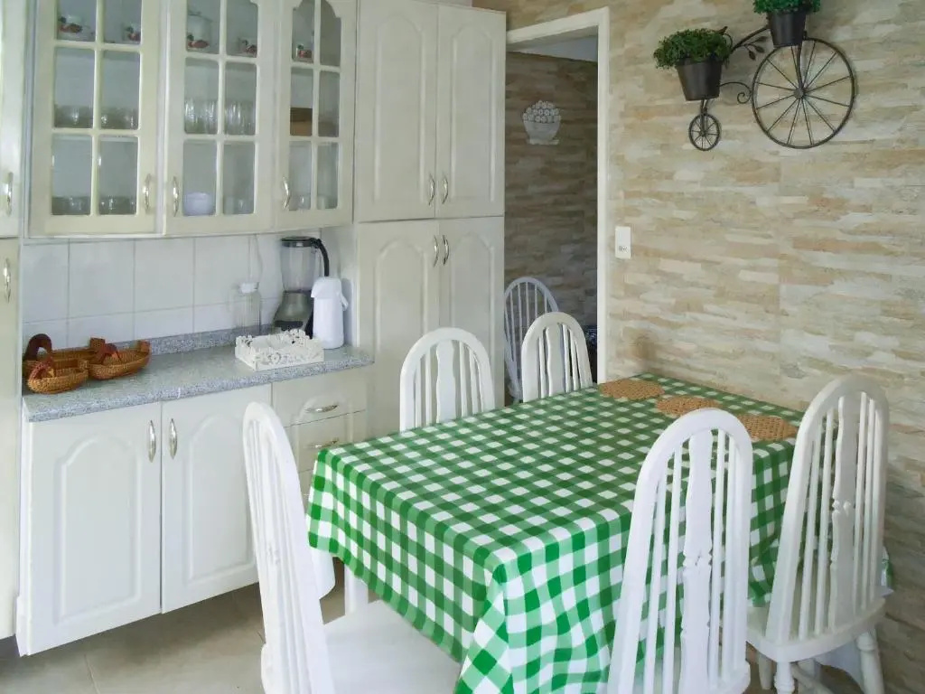 Casa com 2 Quartos em Serra Negra
