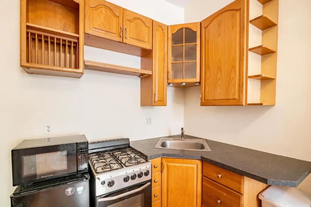 West 30th Street Guest House