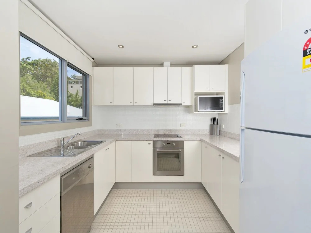 Bayview Apartments, Unit 12/42 Stockton Street