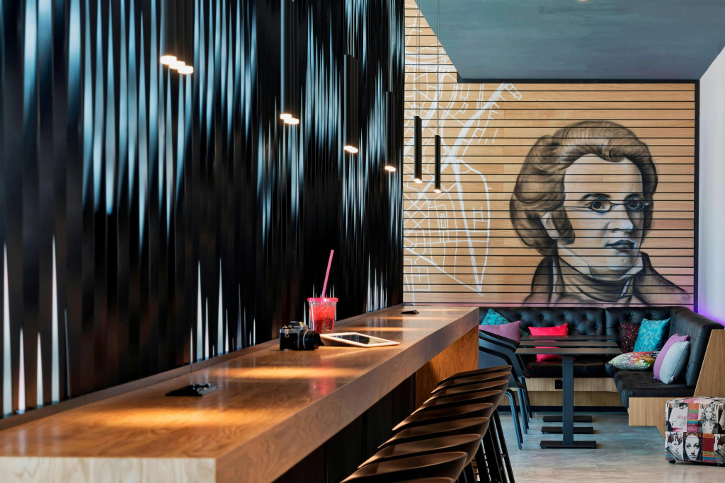 MOXY Vienna Airport