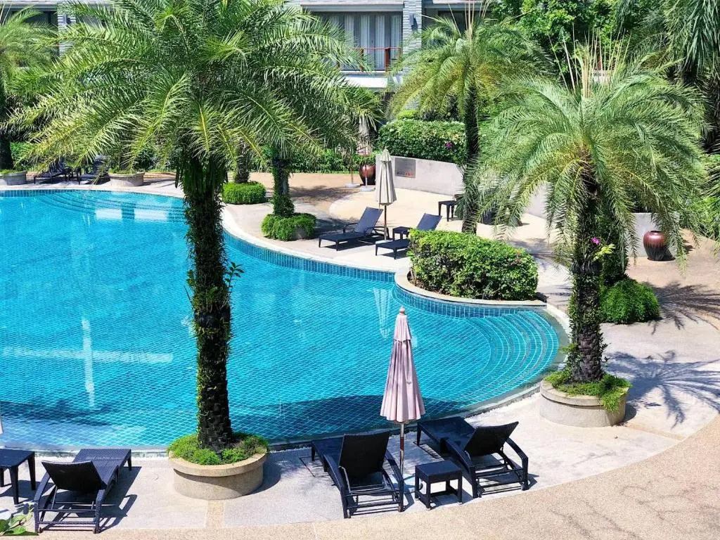 Beachfront 2br Home With Private Plunge Pool on Stunning Naithon Beach 3