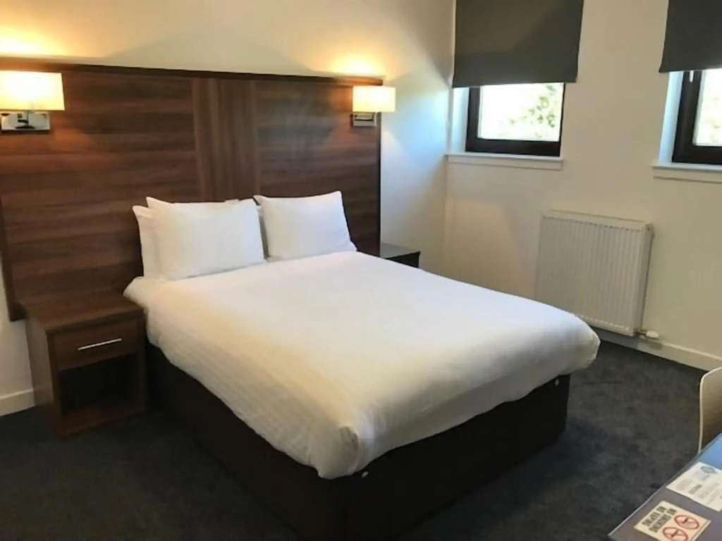 Premier Lodge